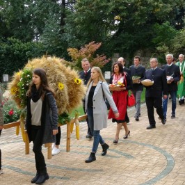 Dožínky ErntedankKirche Patzmannsdorf