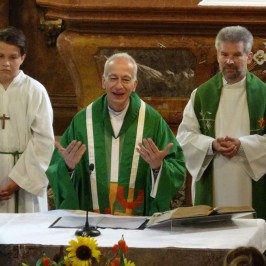 Dožínky ErntedankKirche Patzmannsdorf